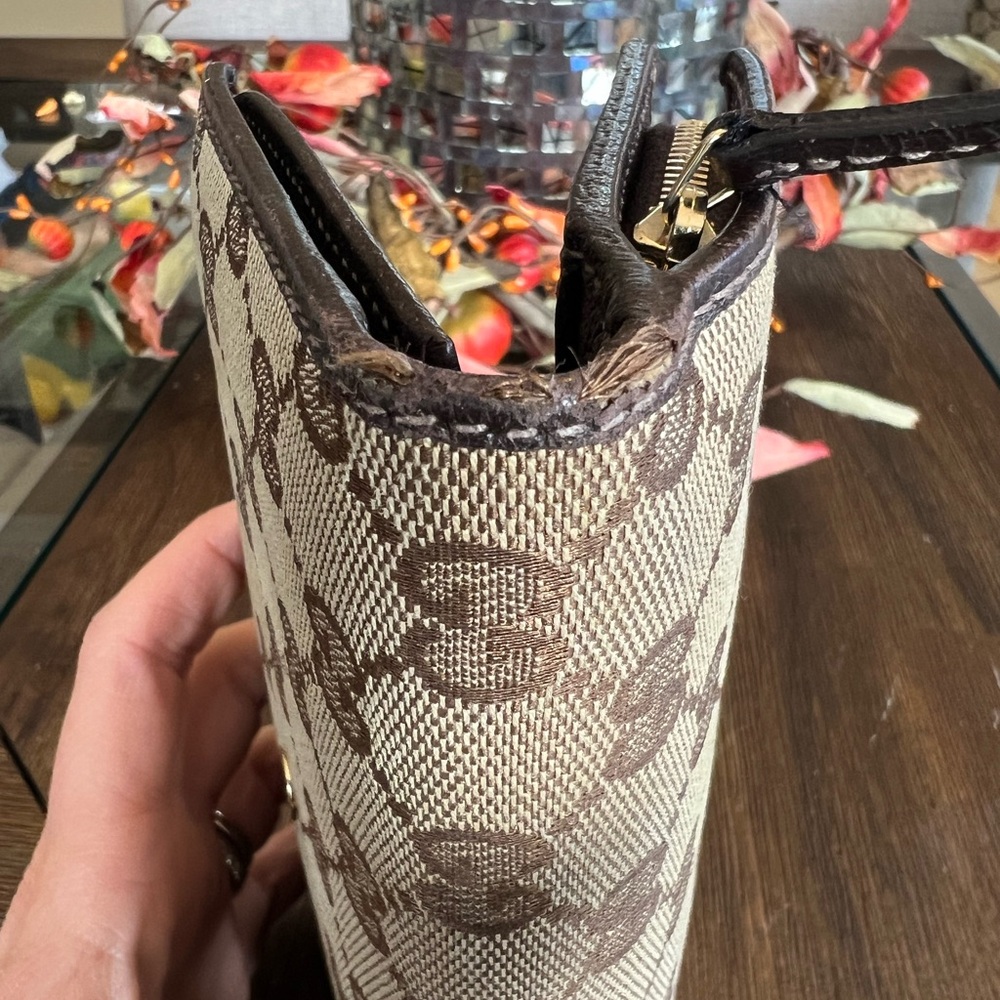 Gucci Abbey Long GG Canvas Beige Wallet - Picture 10 of 15